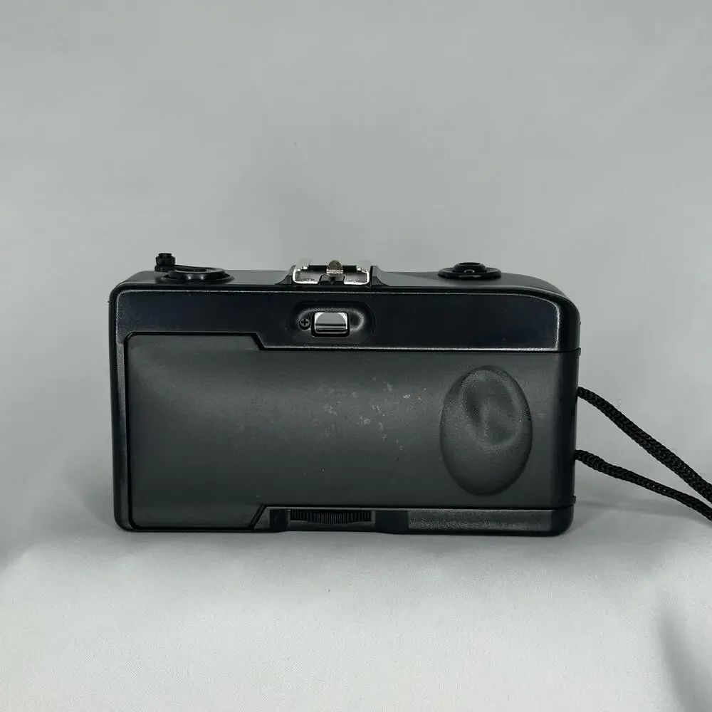 Vintage Suntone MM-251 35mm Film Free Focus Camera Original Manual/Warranty 1996